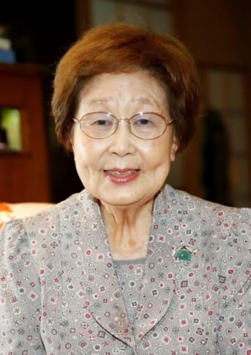 海老名香葉子さん死去、92歳　初代林家三平さんの妻