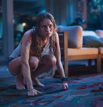 “愛する家族”が突然豹変、登場人物たちの生々しい表情をとらえた緊迫の6枚『おさるのベン』場面写真