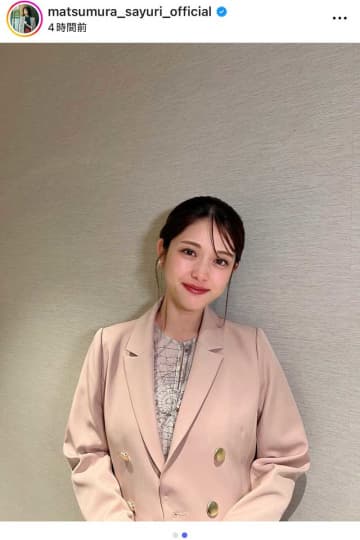 さりなくお腹に手を…妊娠中に計9時間半の生放送、松村沙友理に「コメント共感！」「無理されないで」