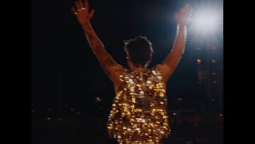 ハリー・スタイルズ、「Forever, Forever」と題した映像をサプライズ公開