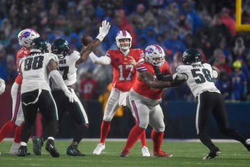 ビルズQBアレン、史上最年少・最速で通算300タッチダウンに到達