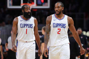 「健康ならリーグトップクラスの選手の１人」自己最多55得点と爆発したレナードをハーデン＆指揮官が絶賛＜DUNKSHOOT＞