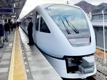 スペーシアXとSL大樹でつなぐ「大江戸温泉物語 Premium鬼怒川観光ホテル」列車の旅