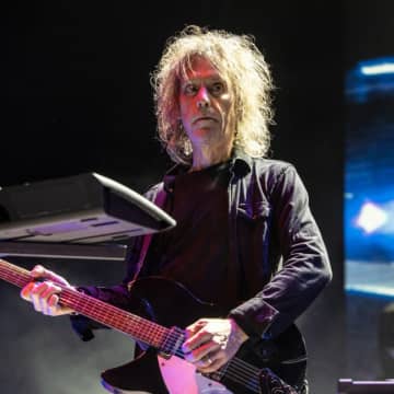 ザ・キュアーのペリー・バモンテが死去、享年65歳