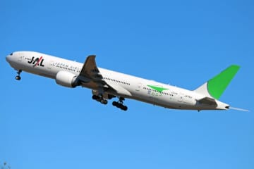 JALを去った“空の革命児”773ER退役3機、思い出を振り返る