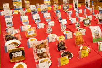 コンビニで豪華「おせち料理」が完成！ 盛り付けのコツをおさえて、おしゃれおせちに♪【編集部スタッフイチオシ！】