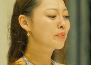 元カレと結婚したい34歳美女、復縁を必死に訴えるもバッサリ振られてしまい号泣、理由に衝撃