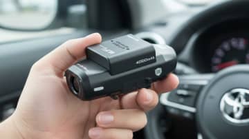 ［1月5日まで］期間限定で特別割引中。配線不要、貼るだけでOK。車種を選ばず取り付けられる人気モデルの特別キャペーン実施中！