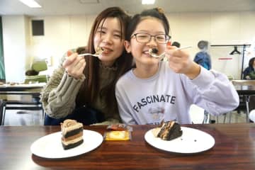 ファミリーマート、全国1,000団体のこども食堂へ食品・ケーキを寄贈