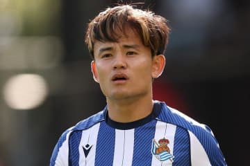 久保建英の頼もしい「データ」は役立つか!? 新体制で降格回避を狙うソシエダの厳しい日程に現地メディアが注目！「即座に反応を示すことが急務」