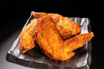 【現役板前が伝授】無限にイケる『甘辛手羽先』のレシピを公開 ニンニクと甘辛ダレが絡む悪魔的な旨さが話題に「これは大量に作らないとアッと言う間に無くなるな」「酒のおつまみに最高ですね」