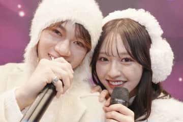 「一生推せる」「可愛すぎ」大人気“きんりのカップル”、お揃いの純白衣装で可愛すぎるステージ披露！ファンから反響