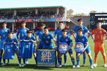 「もう泣きそうで…」高校サッカー客席から出現　亡き仲間と共に…掲げたサプライズの横断幕