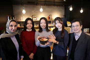 イスラム教徒も日本のラーメン楽しんで　配慮の食材使用　田所商店と神田外語大、ハラールラーメン開発