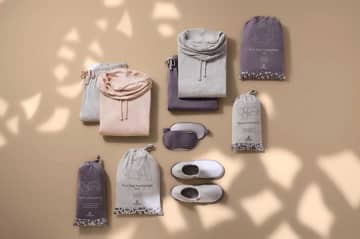 エミレーツ航空、ファーストクラスで新たなラウンジウェアを提供する。