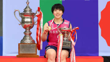 【バドミントン】女子シングルスは山口茜が3年ぶりの優勝　前回王者の宮崎友花とのシーソーゲーム制す