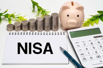 父が「退職金1000万円」を“NISAで運用したい”とのこと。投資は“60歳からでも遅くない”ですか？「年利3％×10年」の複利効果を検証！