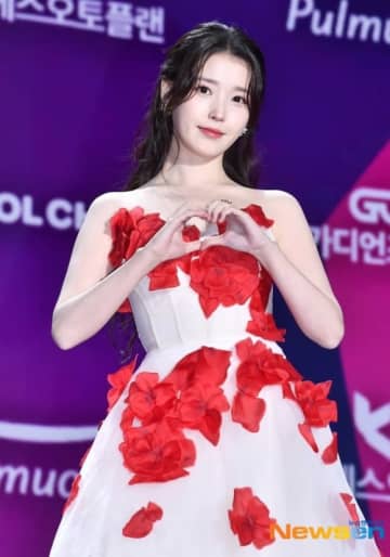 【PHOTO】IU＆シン・イェウンら「2025 APAN STAR AWARDS」に出席