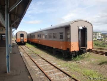 津軽鉄道「ストーブ列車」、運転休止に　気動車と客車が分離するトラブルのため