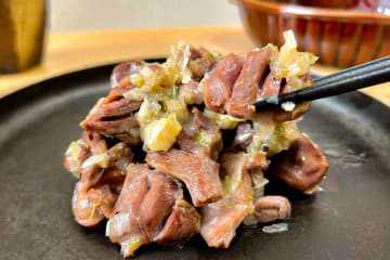 【晩酌がとまらん】まずビールを冷やそう。そして『砂肝おつまみ』作ればもう優勝だ