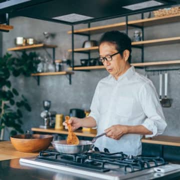 帰省は孝行のチャンス!  実家の老親にふるまいたい息子の手料理