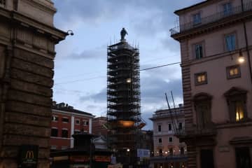 古代ローマの円柱、最新レーザーで大規模な修復作業