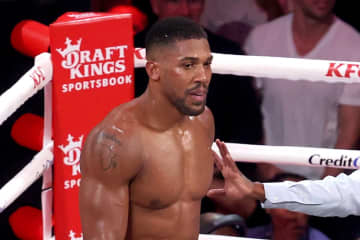 「悲惨すぎる」元ヘビー級王者が交通事故に遭い、同乗者２名を失う　ネットでは心身両面を危惧する声「心配しかない」「メンタルおかしくなるって」