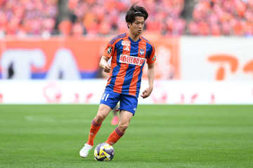 J2降格の新潟、主力のMF長谷川元希が昇格組の長崎へ完全移籍「覚悟を持って全力で戦います」