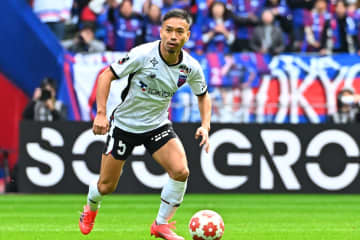 長友佑都　ＦＣ東京と契約更新も期間は半年　意気込みはひと言「正面突破」