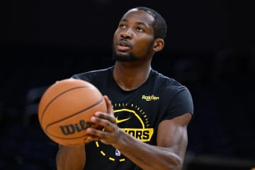 「ウォリアーズは壊れている！」カーHCの起用法を元選手が酷評「強豪と戦うにはクミンガが必要」＜DUNKSHOOT＞