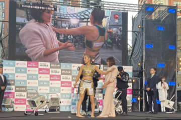 【ＲＩＺＩＮ】怒りの伊澤星花がＲＥＮＡの握手を払いのける「リングの上でぶっ倒します」