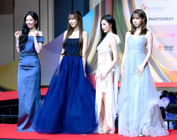 【紅白欠席】きのこ雲ランプ騒動で批判集めたaespaニンニン、9日前に見せていた深刻な “異変” とは