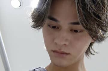 イケメンすぎるアートメイク施術者、盗撮被害を告白「DMで送られてきます」