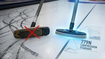 【カーリング】35cmも曲がるブラシはNG！用具規則厳格化　ミラノ・コルティナ冬季五輪前に知りたい競技事情