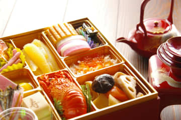 マツコが“縮小傾向”の「正月のおせち」に言及「やめてる人がでてきれるのも分かる」「時の流れってしょうがない」…ネットでもコメントで議論に「それ言っちゃったらクリスマスとか誕生日とかもナシでいいよね」 「おせちがないとお正月感が出ない。」「正月料理は雰囲気で味わう感じ」