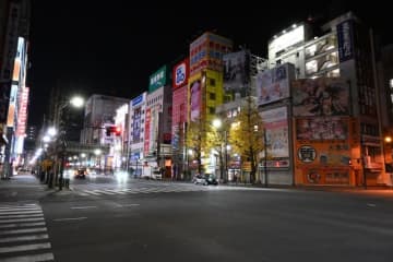 深夜の秋葉原、覗いてみない?“無人のアキバ”はサイバーパンク味からレトロ感まで味わえて案外楽しいぞ!
