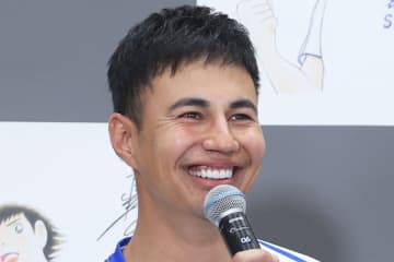 ユージ　両親離婚で人生一変！ 高級ホテルから「家賃４万円」ボロ小屋住まいに