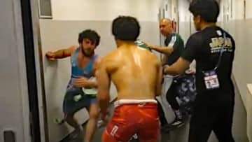 ＜レスリング＞「場外乱闘動画」がトップ…2025年アクセス数・ベスト10