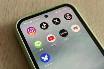 エッホエッホ、ナルトダンス、バイトテロ 25年のSNSではなにが起こった?