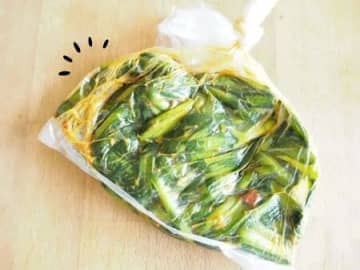 「ニラ」は“漬け”が大正解。卵黄を絡めたら…あぁ、意識飛びそう♡白米ドロボウ見つけました