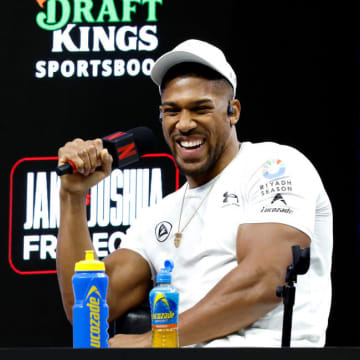 元世界ヘビー級王者アンソニー・ジョシュア、ナイジェリアでの交通事故で負傷