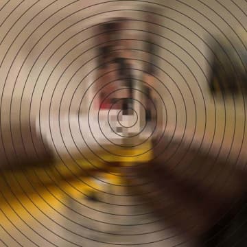 小川晶・前橋市前市長が“御用達”だった露天風呂付き老舗ラブホの「203号室」潜入ルポ【2025年 あの事件・騒動の今】