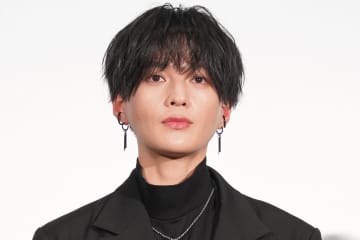 八木勇征、バキバキ上裸にネット騒然「腹筋やっばああー」「仕上がりすぎてて大発狂」