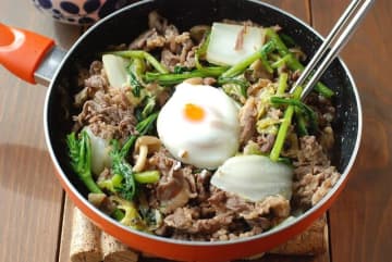 「すき焼きのハードル超下がった！」コウケンテツさんの野菜たっぷりすき焼き再現レシピ