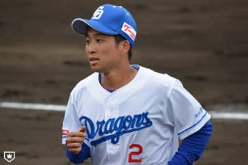 中日・田中幹也、高い守備力で投手陣を助ける　解説陣も「ゴールデン・グラブ賞の筆頭」、「守備範囲が広くて、守れる選手はなかなかいない」