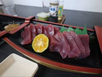 【沖縄】あの「オモウマい店」で放送！量も味も新鮮さも期待以上の海鮮大盤振る舞いしすぎな店！