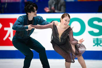 紀平梨花、アイスダンス挑戦までの壮絶舞台裏を告白　松葉杖姿も「大ピンチの連続でした」