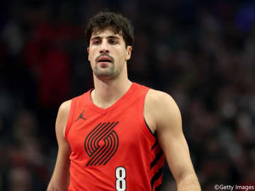 オールスターのファン投票途中経過でウェスト7位に入ったデニ・アブディヤ