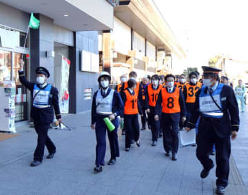 震度6強想定、成田で帰宅困難者の対応訓練　数百万人が訪れる正月に備え　駅からの誘導手順を確認
