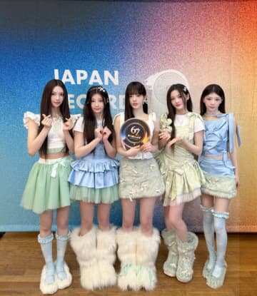 ILLITからBOYNEXTDOOR、＆TEAMまで「レコ大」で受賞！華やかなパフォーマンス披露…母から祝福も